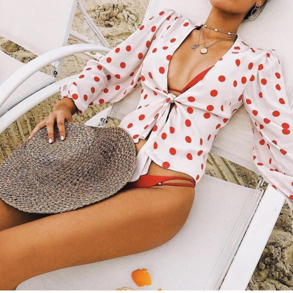 lover + friends theo blouse in strawberry